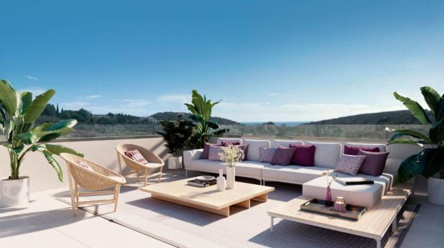 4 bedroom Apartment - Middle Floor Apartment in Casares Playa
