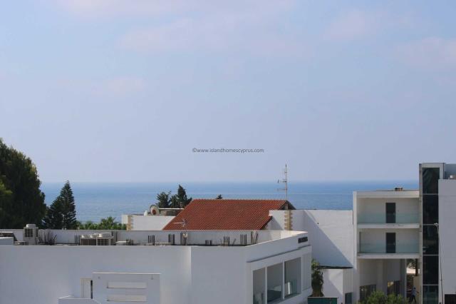 3 bedroom, 1 bathroom Penthouse apartment with additional Sea View Suite with Title Deeds in Ayia Napa - FMN131