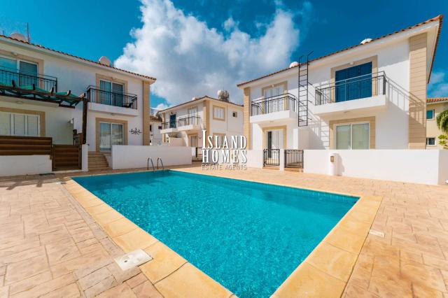2 Bedroom, semi detached house with communal pool in fantastic location 200m to the beach and 850m to the new Paralimni Marina in Ayia Triada - LIN107