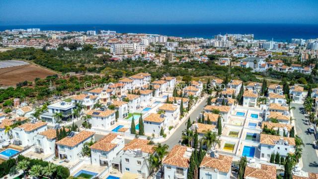 3 bedroom, 2 bathroom detached villa with private pool and TITLE DEEDS in sought after Protaras location - PAV123