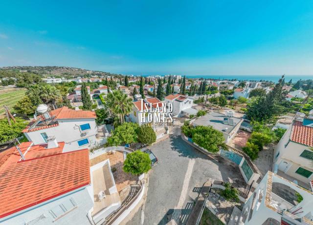 2 bedroom, ground floor apartment with TITLE DEEDS, in a cul de sac location just 400m walk to the beach in Protaras - PRO139