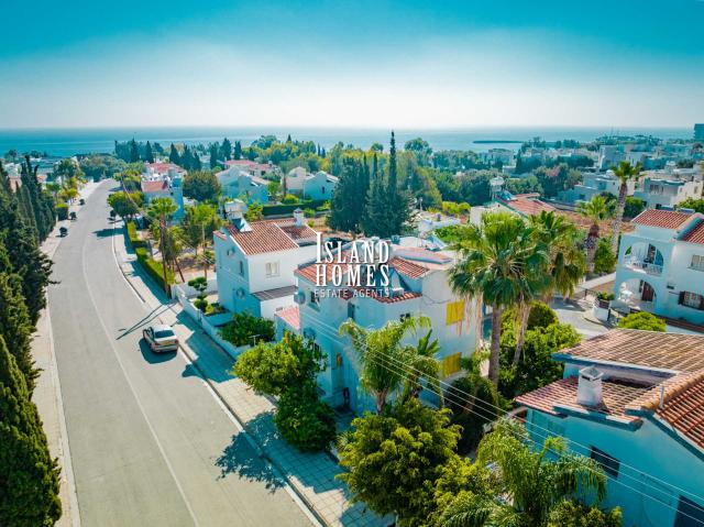 2 bedroom, ground floor apartment with TITLE DEEDS, in a cul de sac location just 400m walk to the beach in Protaras - PRO139