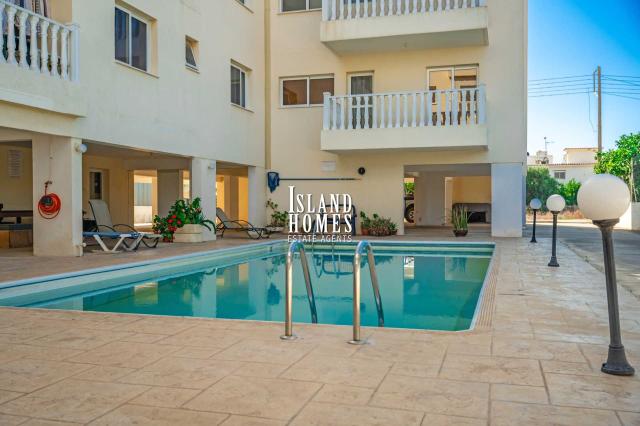 2 bedroom, 1 bathroom, first floor apartment with communal swimming pool in village location of Xylofagou - STX103